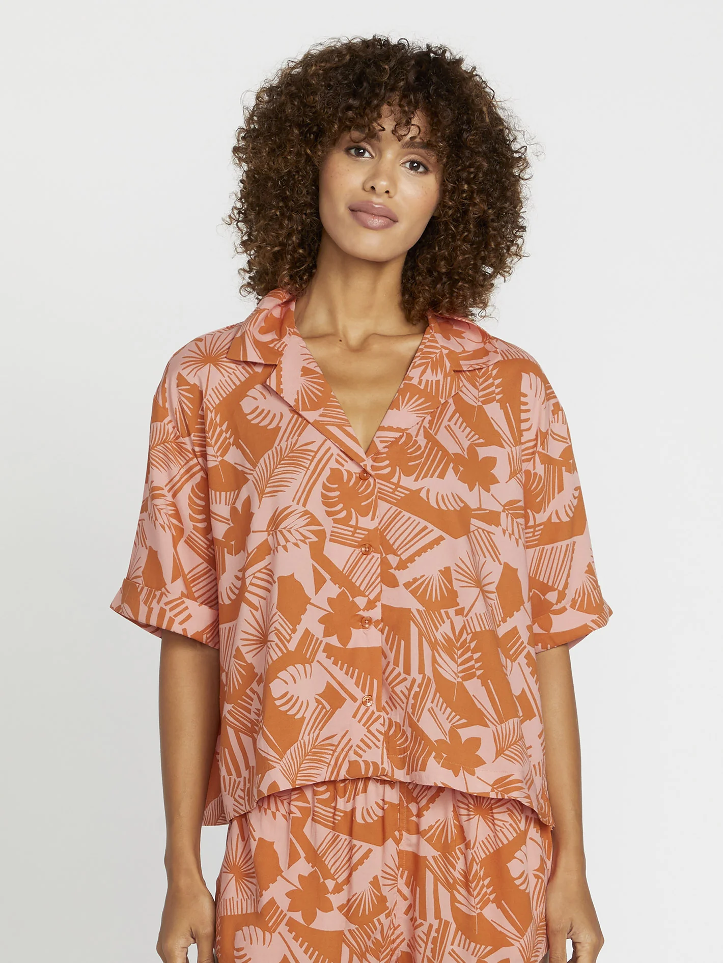 Women Good Deals Tops & Blouses